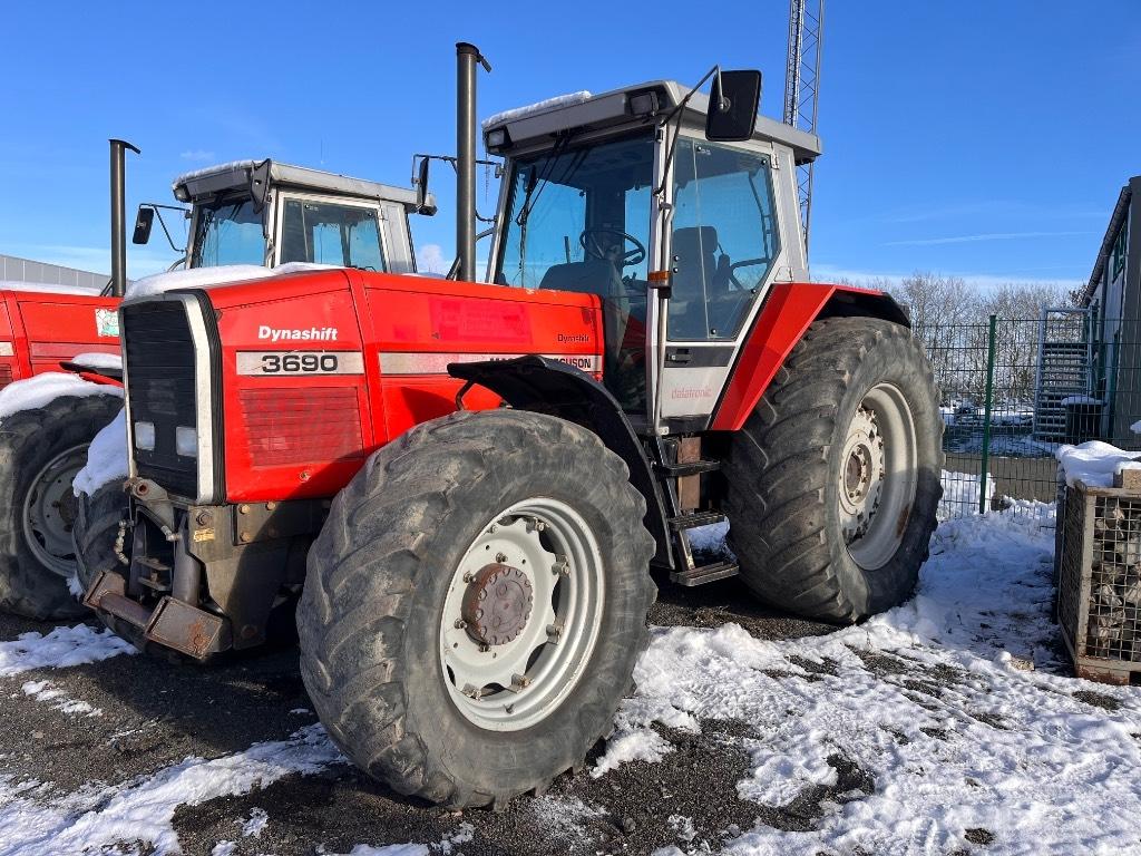 Massey Ferguson 3690 Traktory