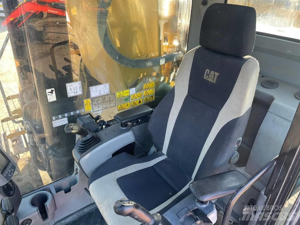 CAT 352 F Pásová rýpadla