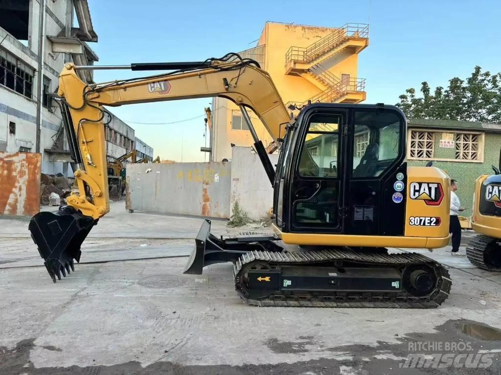 CAT 307 Mini rýpadla < 7t