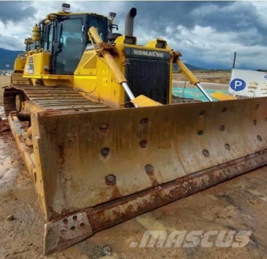 Komatsu D 65 PX-16 Pásové dozery