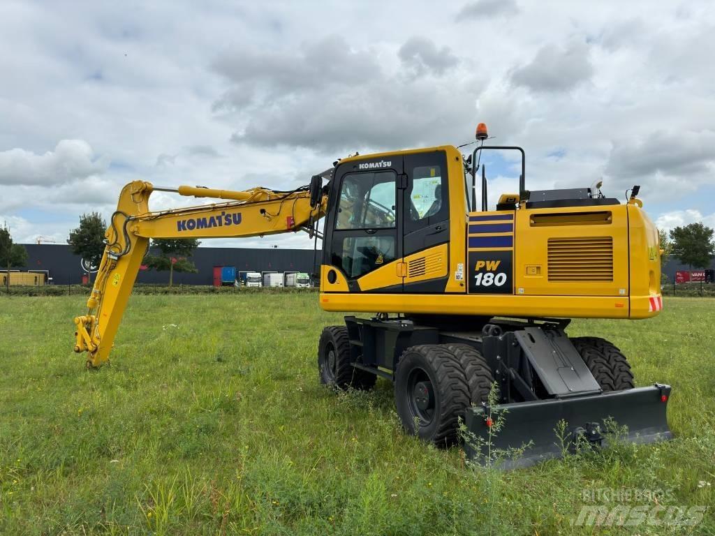 Komatsu PW180-11E0 Kolová rýpadla