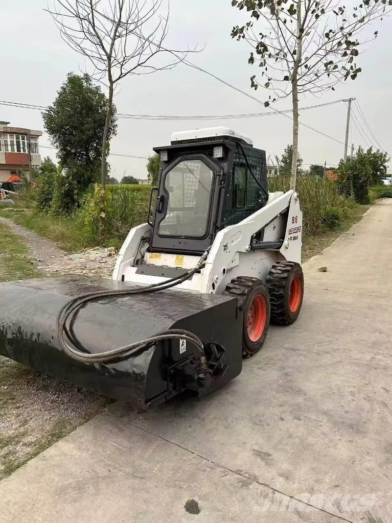 Bobcat S 16 Smykem řízené nakladače