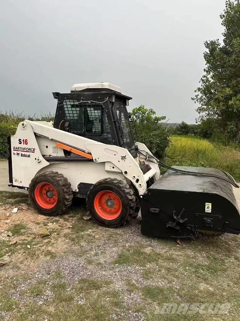 Bobcat S 16 Smykem řízené nakladače