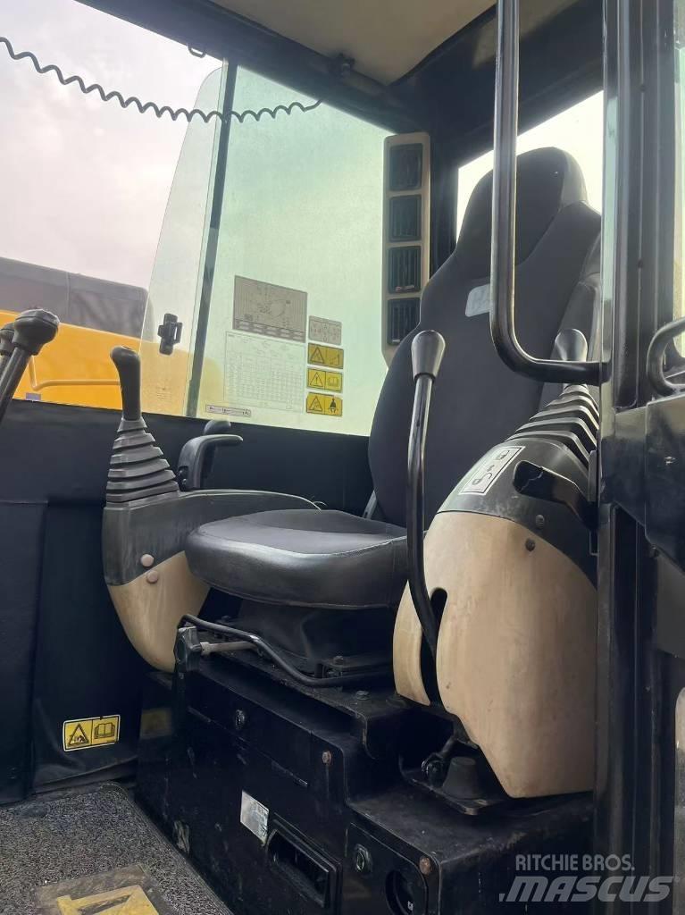 CAT 306 E Mini rýpadla < 7t