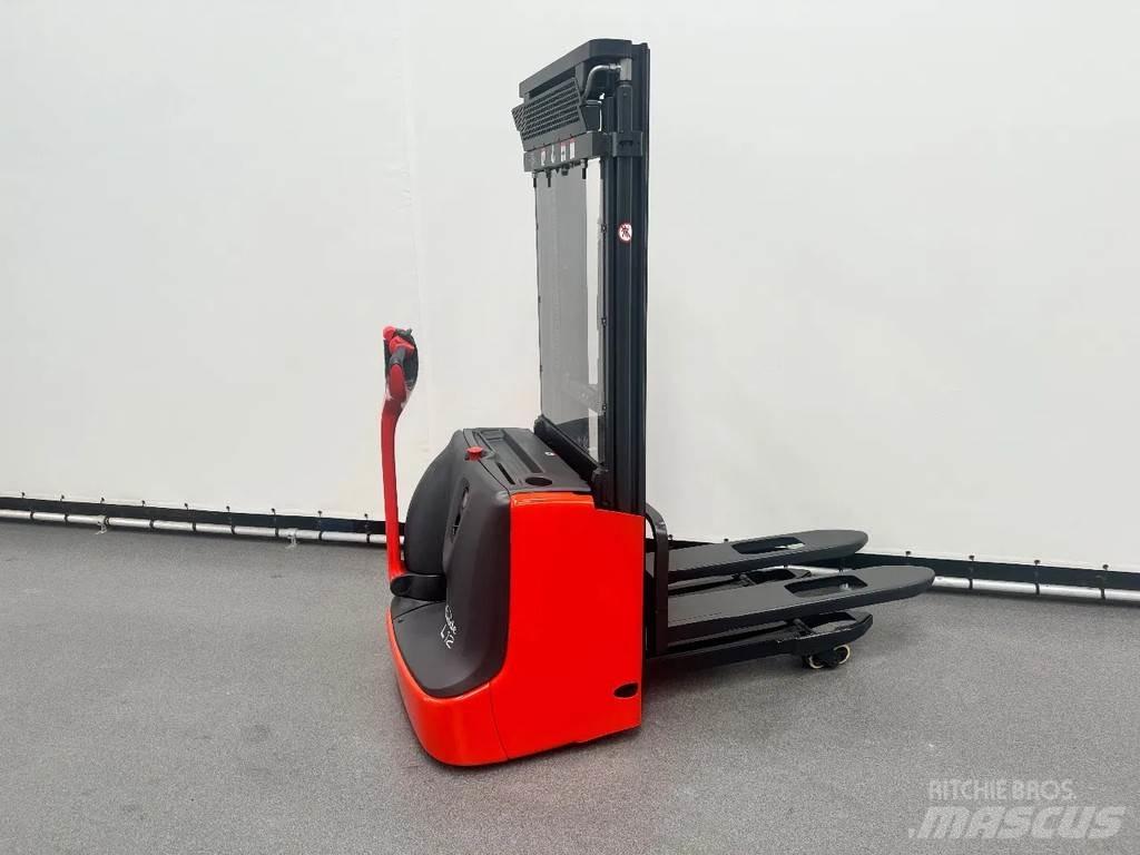 Linde L 12 l Ručně vedené vysokozdvižné vozíky