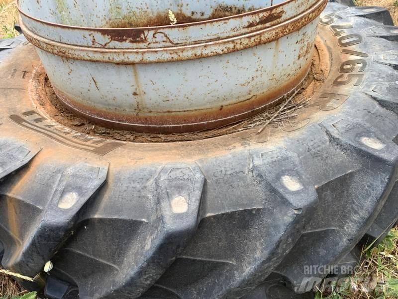 Pirelli 540/65R34 Další