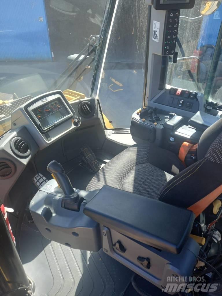 CAT 966 M Kolové nakladače