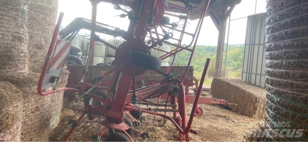 Kverneland 8090 Obraceče a shrabovače sena