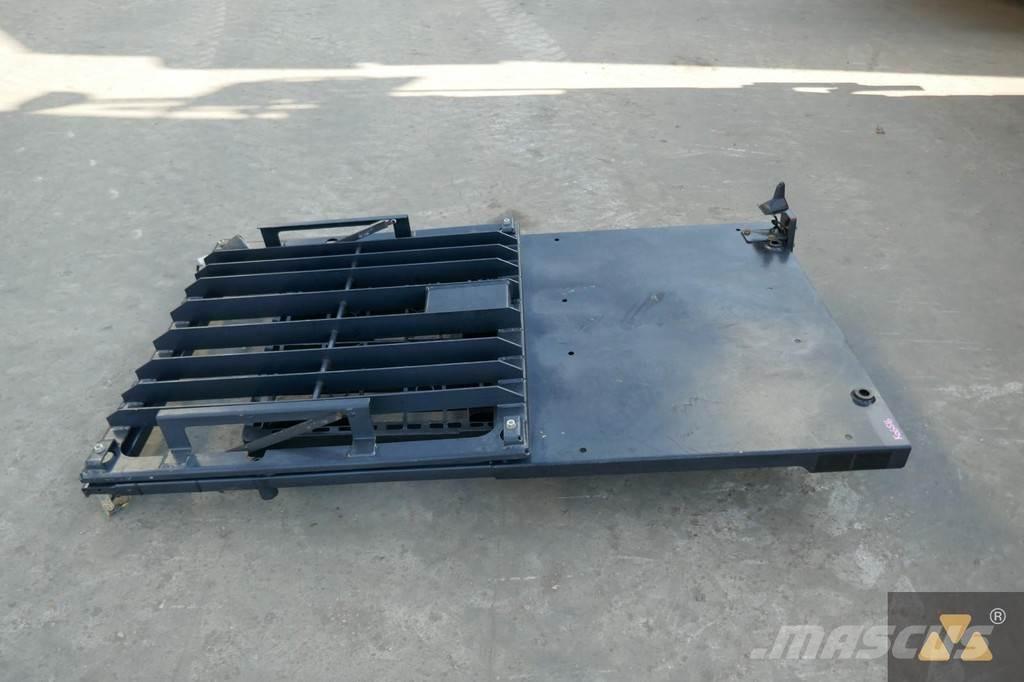 CAT 357-4102 Kabiny a interiér