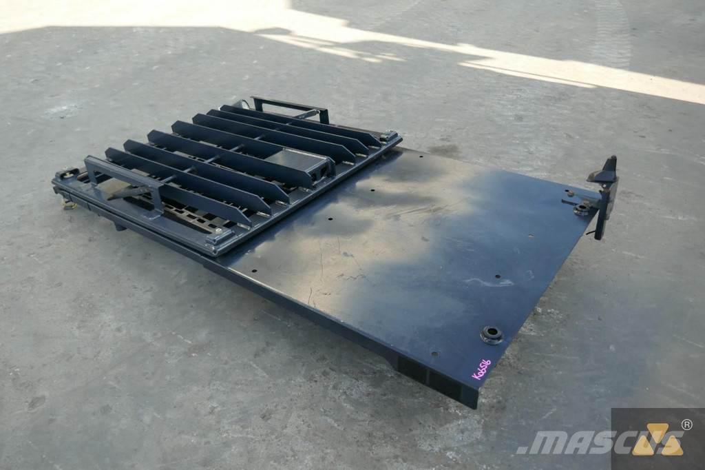 CAT 357-4102 Kabiny a interiér