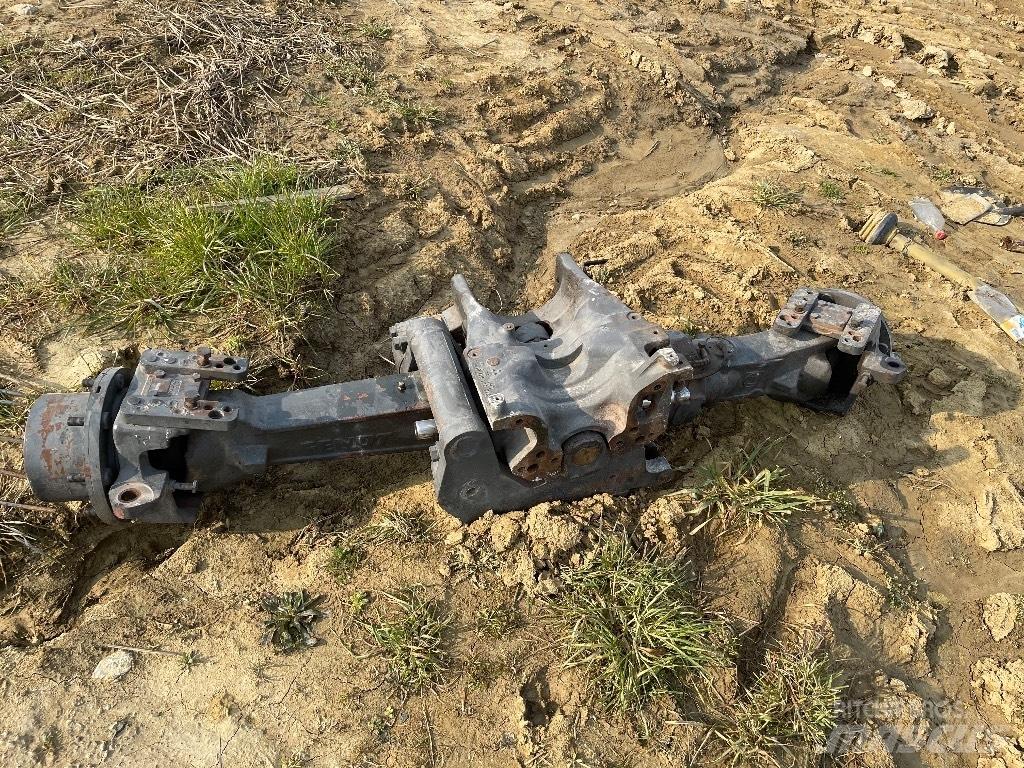 Fendt 515 Pneumatiky, kola a ráfky