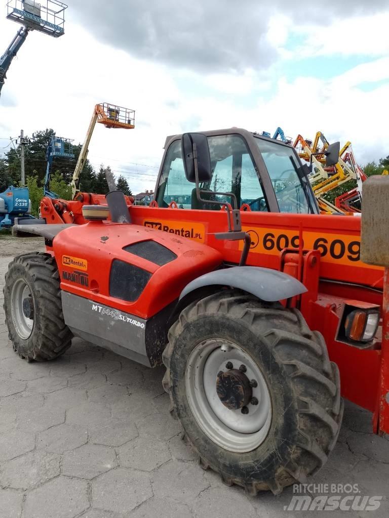 Manitou MT 1440 Teleskopické manipulátory