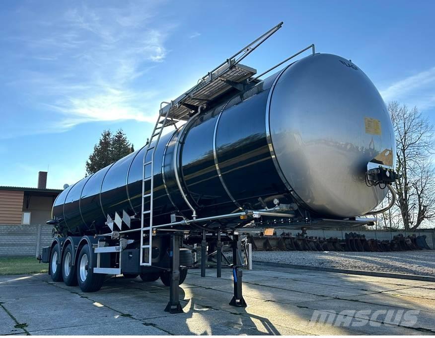 LAG 0-3-39T Cisternové návěsy