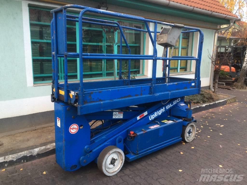 UpRight SL20    V-2784 Vertikální sloupové výtahy