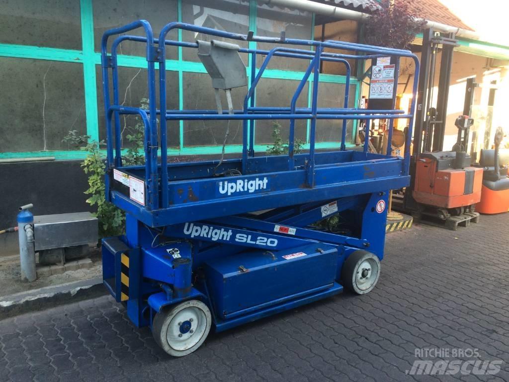 UpRight SL20    V-2784 Vertikální sloupové výtahy
