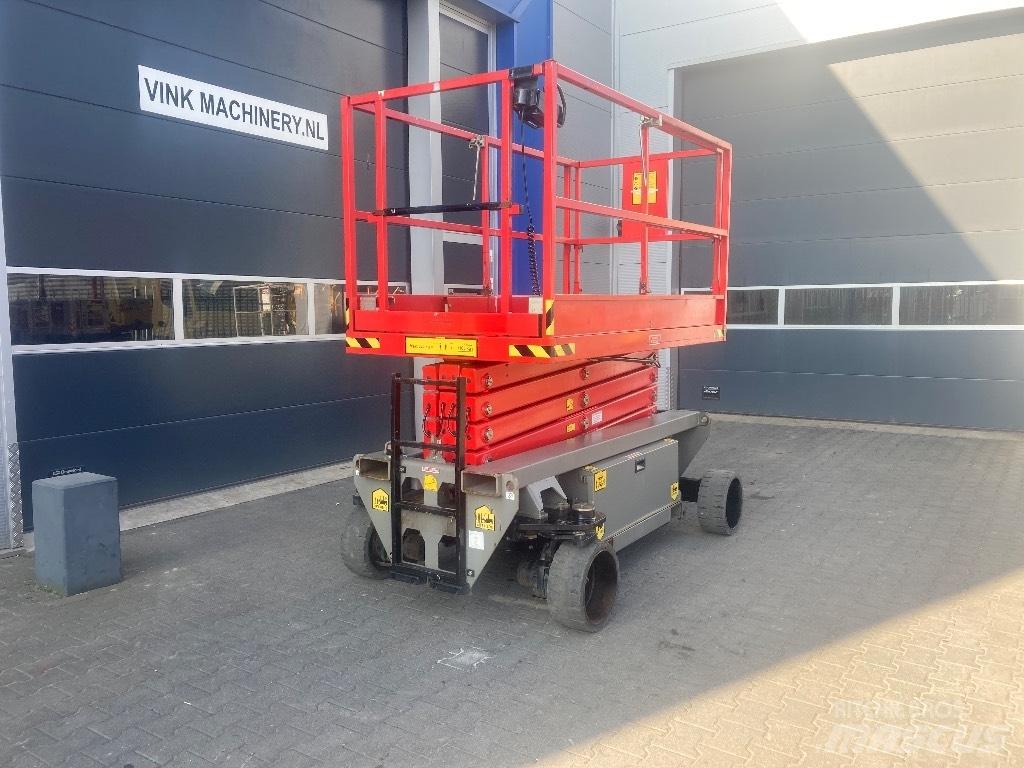 Holland Lift HL 9714 Nůžková zvedací plošina