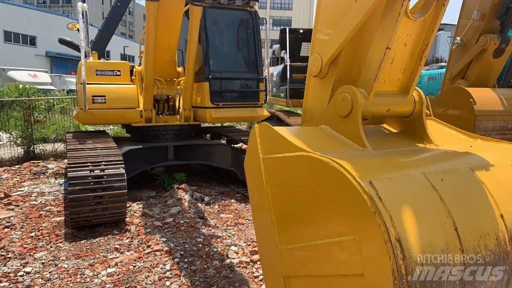 Komatsu PC 210 LC Pásová rýpadla