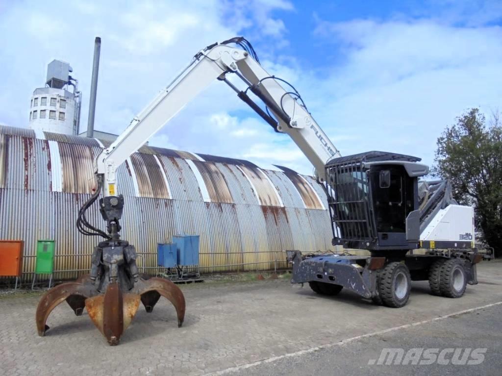 Fuchs MHL 320 Stroje pro manipulaci s odpadem