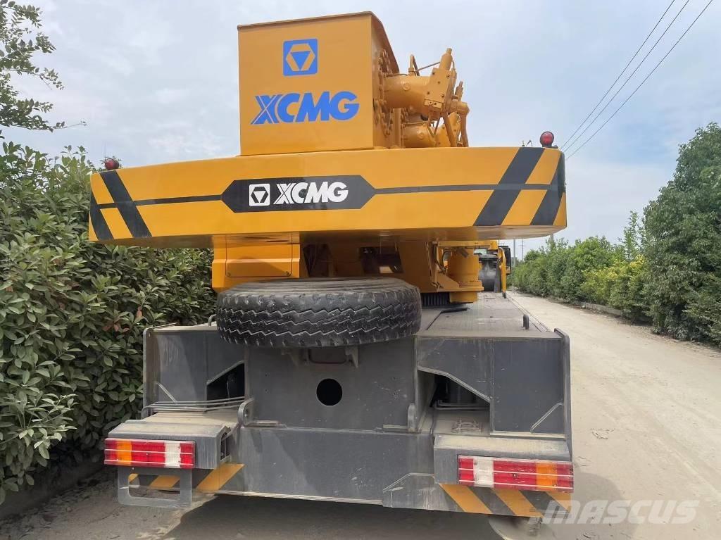 XCMG QY25 Univerzální terénní jeřáby