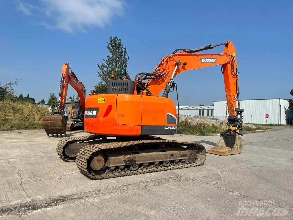 Doosan DX 235 LCR-5 Pásová rýpadla