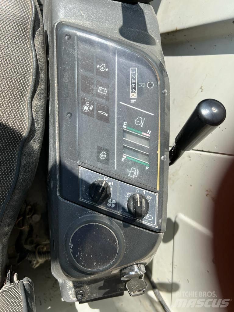Komatsu CD50-1 Pásové dempry