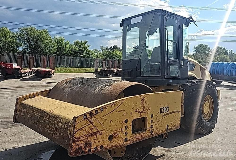 CAT CS 76 Tahačové válce