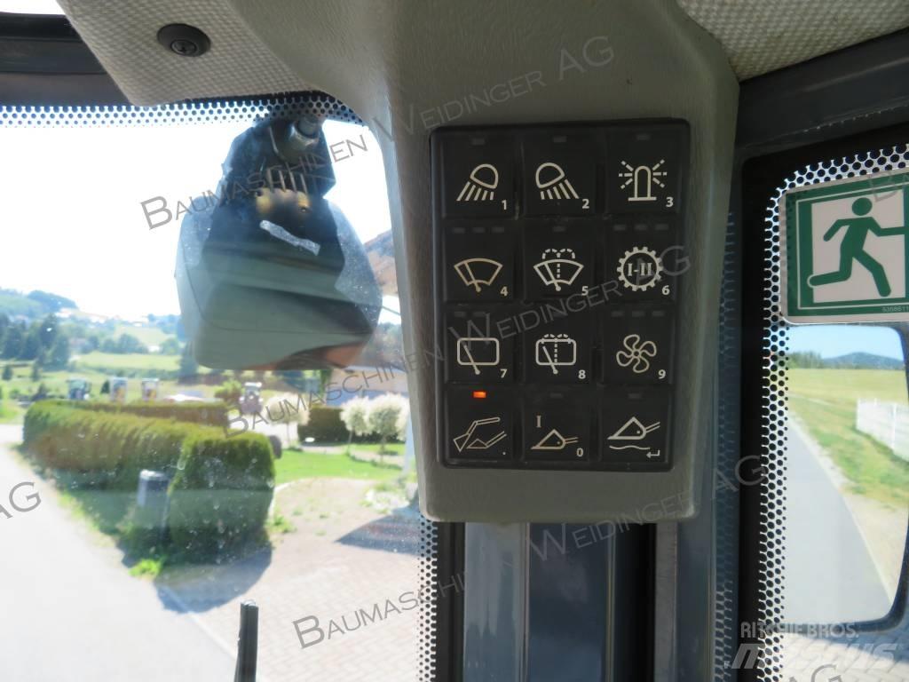 Yanmar V 80 Kolové nakladače