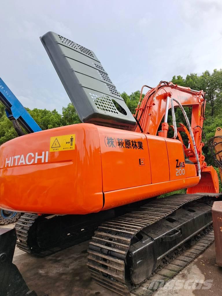 Hitachi EX 200-5 Pásová rýpadla