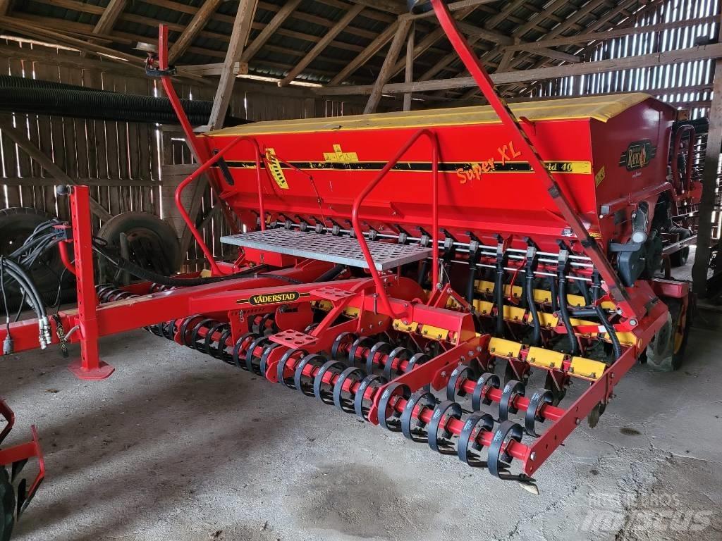 Väderstad Rapid400C Mechanické secí stroje