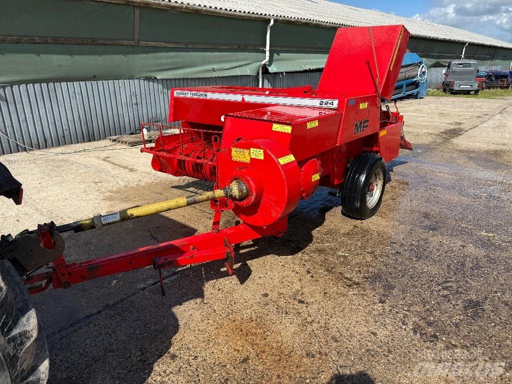 Massey Ferguson 224 Lis na hranaté balíky