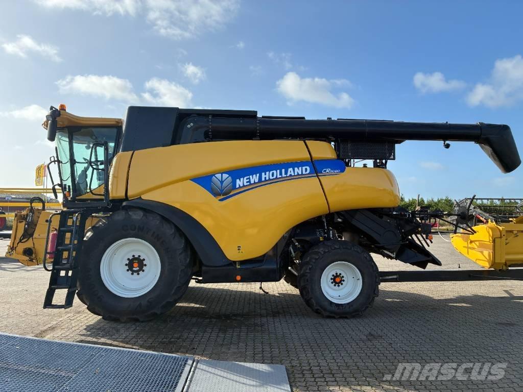 New Holland CR 9080 Sklízecí mlátičky