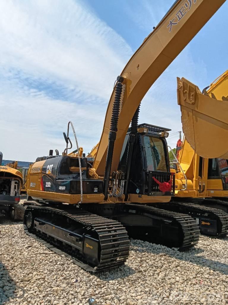 CAT 320D2 Midi rýpadla 7t - 12t