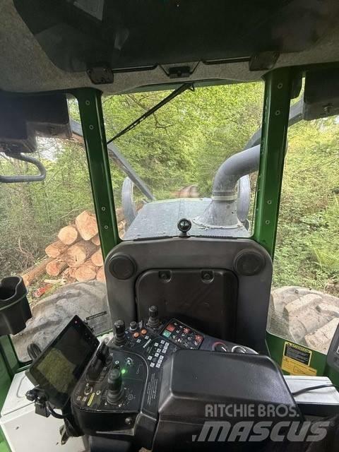 John Deere 640 L Skiddery