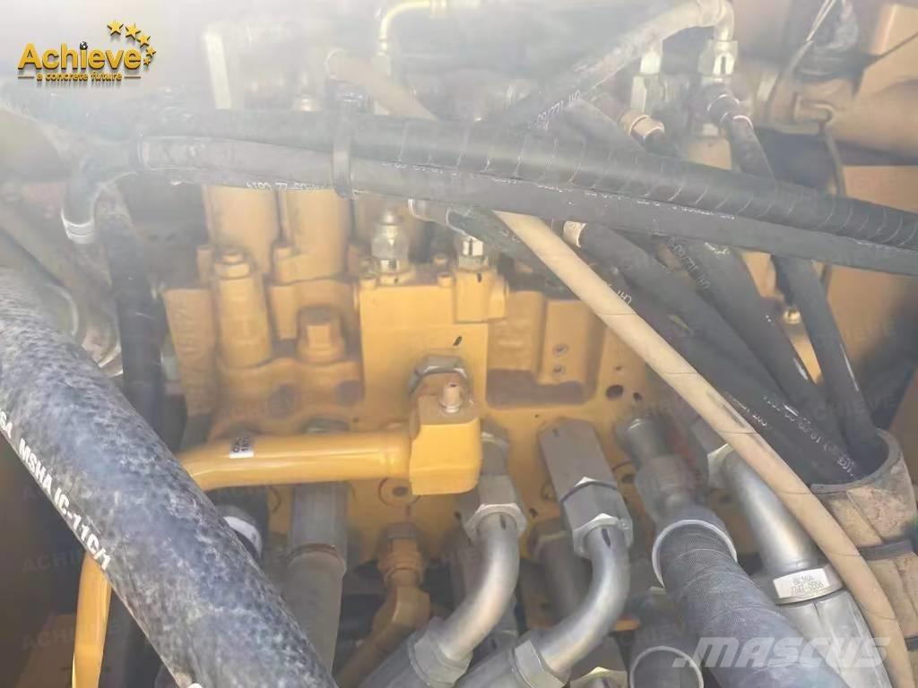 CAT 318D2L Pásová rýpadla