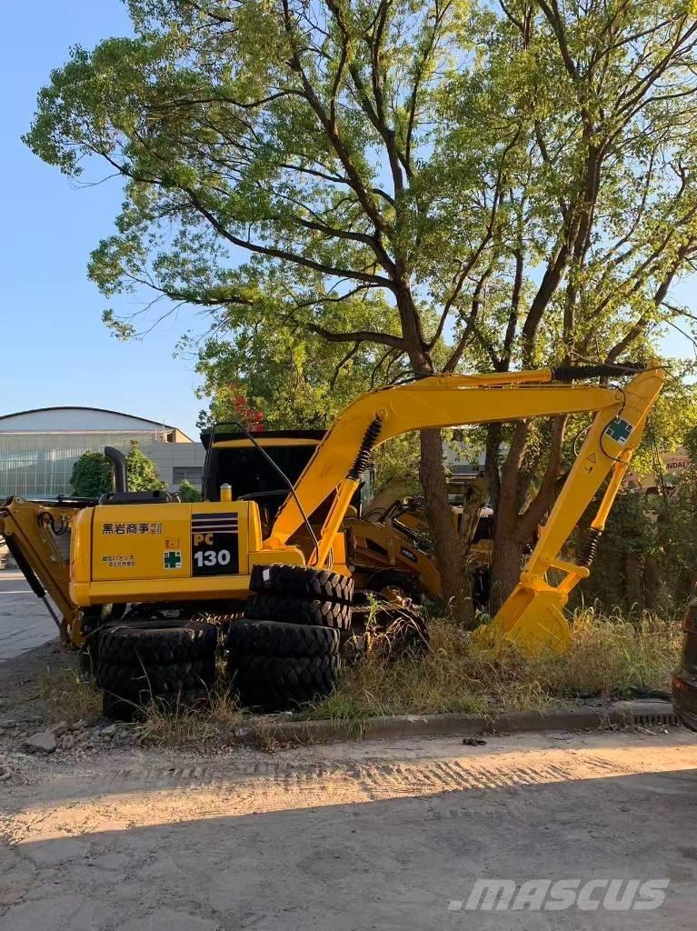 Komatsu PC 130 Pásová rýpadla