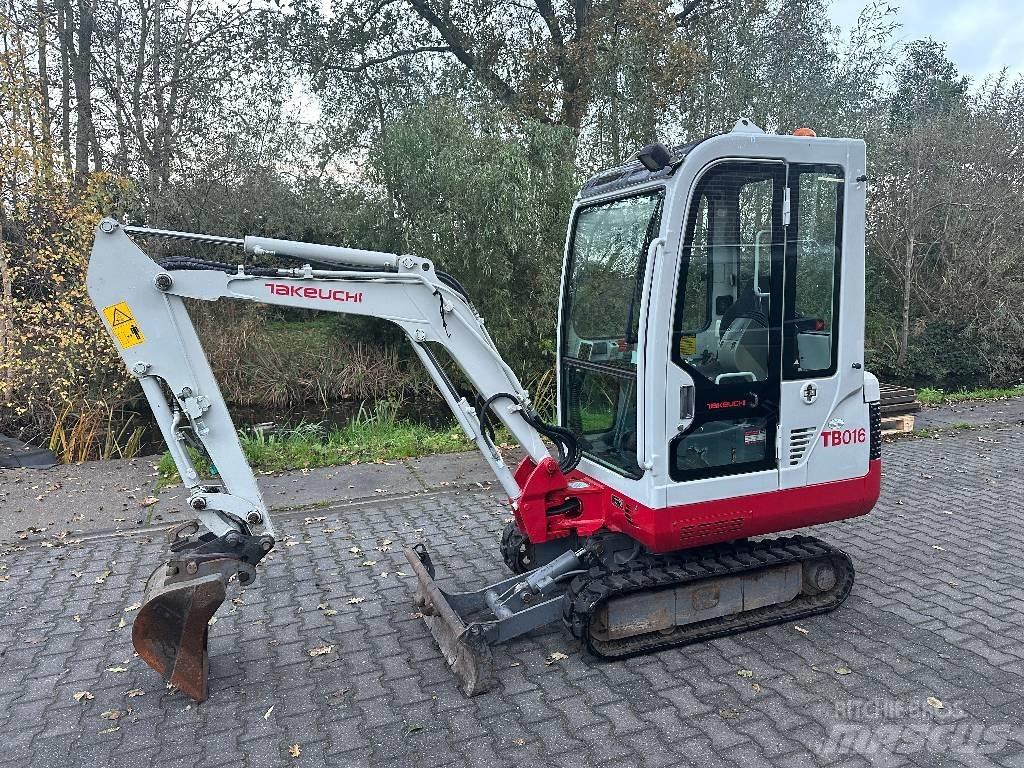 Takeuchi TB 016 Mini rýpadla < 7t