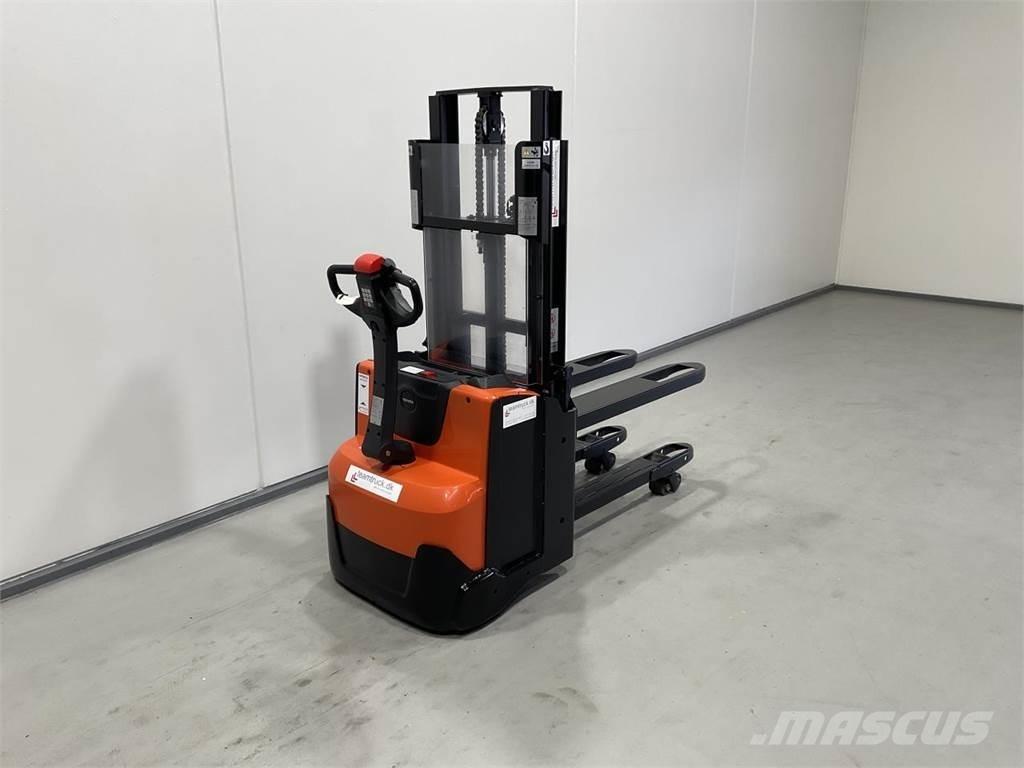 Toyota SWE200D Samohybné vozíky