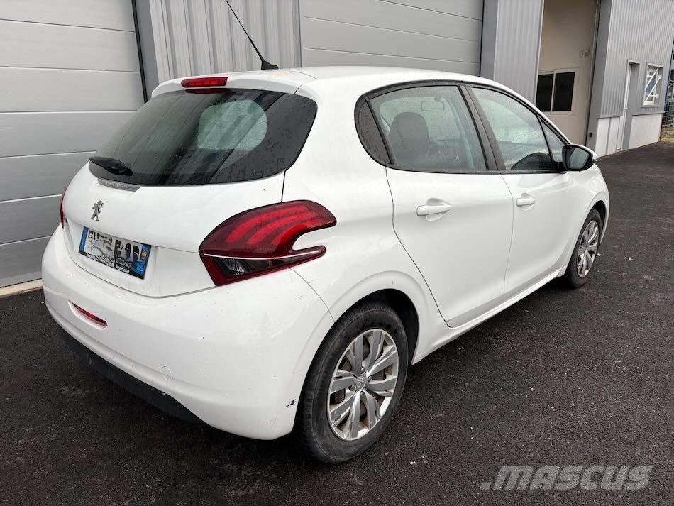 Peugeot 208 Osobní vozy