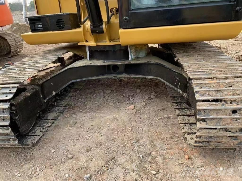 CAT 307 E Pásová rýpadla