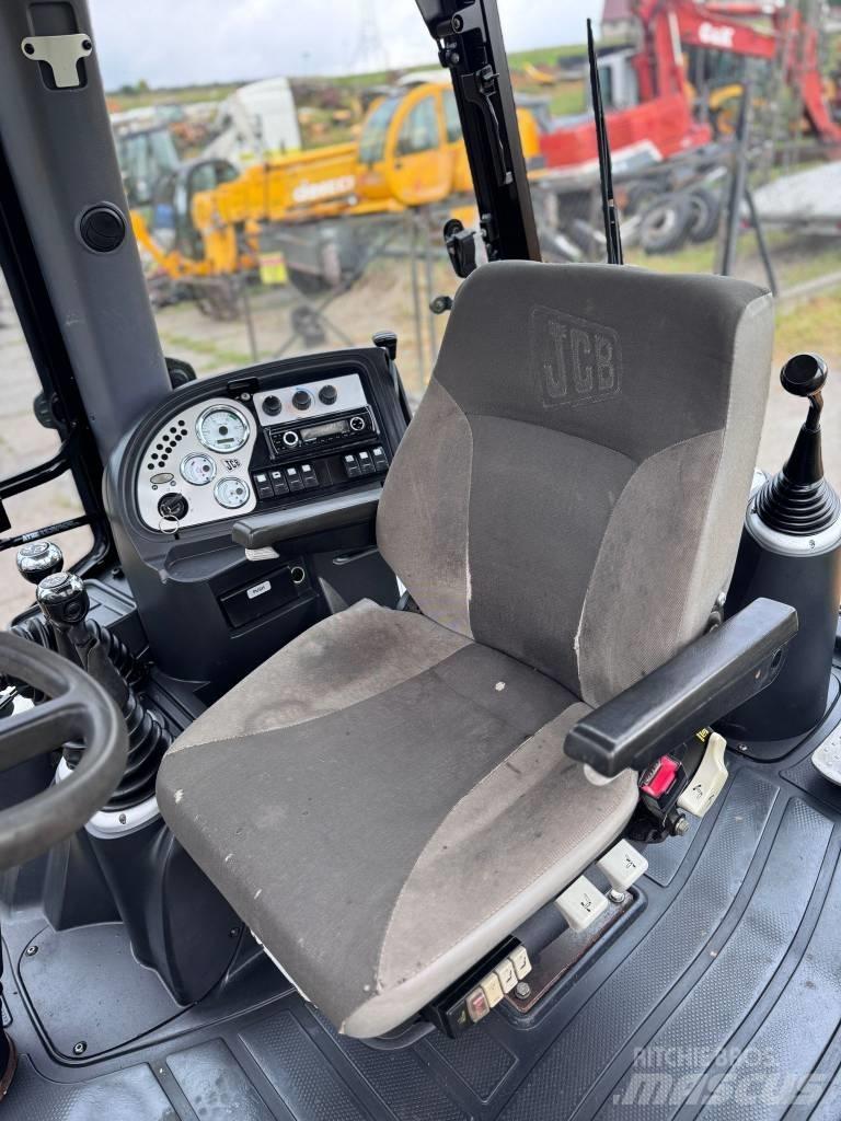 JCB 3 CX Super Rýpadlo-nakladače