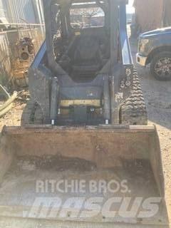 John Deere 317G Smykem řízené nakladače