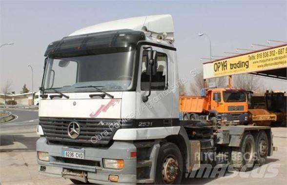 Mercedes-Benz 2531 Kontejnerový rám/Přepravníky kontejnerů