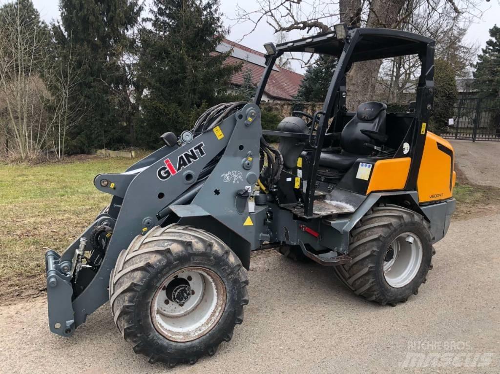 GiANT V 6004 T X-Tra Teleskopické nakladače pro zemědělství