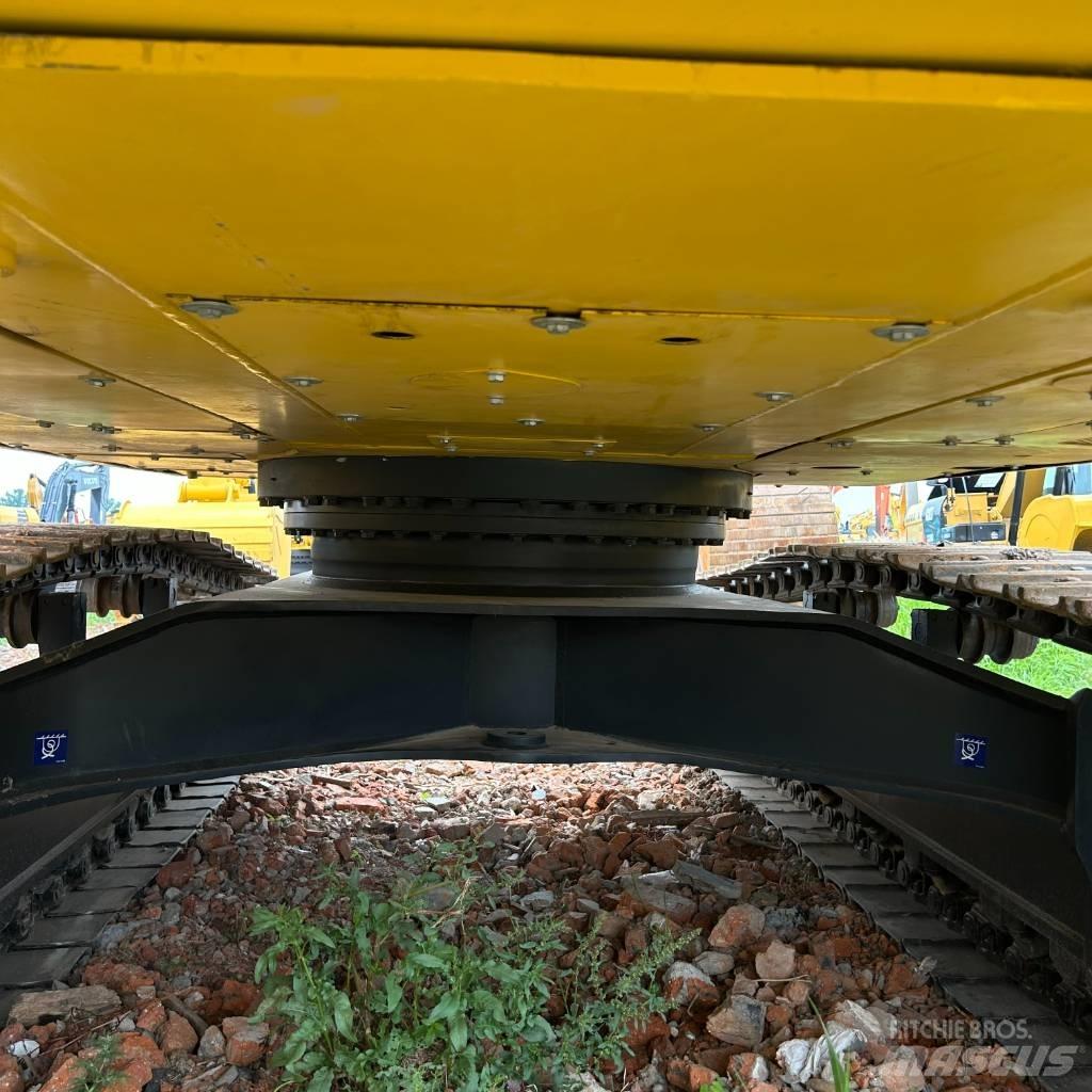 Komatsu 400-7 Pásová rýpadla