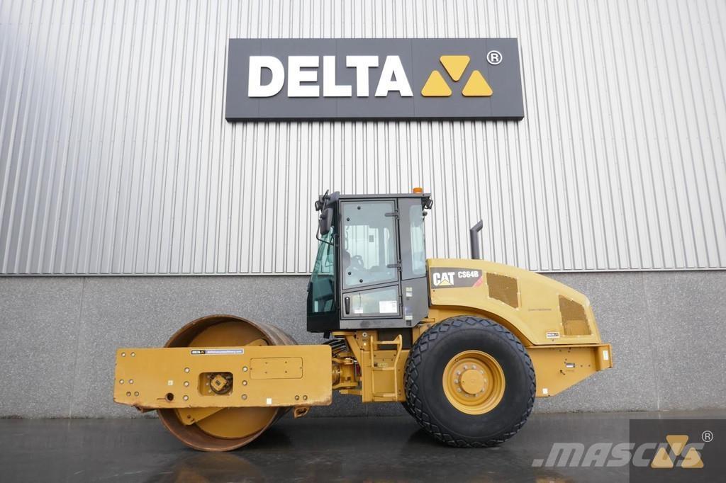 CAT CS64B Tahačové válce