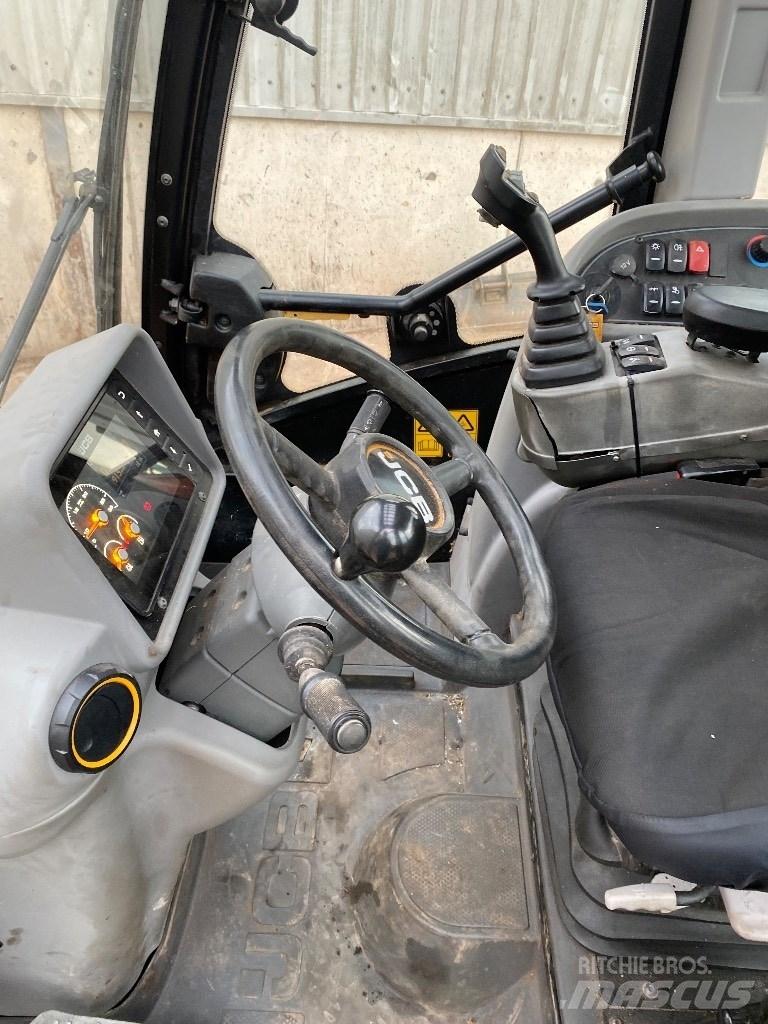 JCB TM 320 S Teleskopické nakladače pro zemědělství