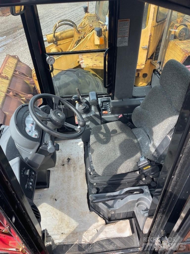 CAT 924G Kolové nakladače