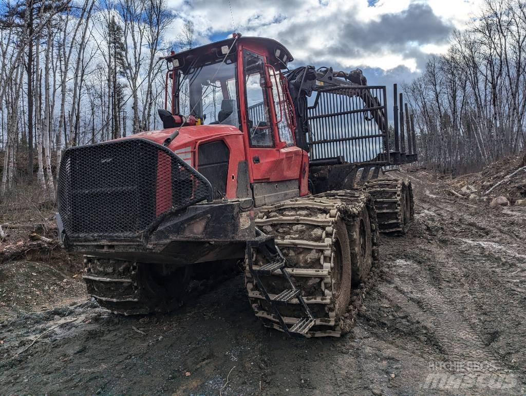 Komatsu 895 Vyvážecí traktory