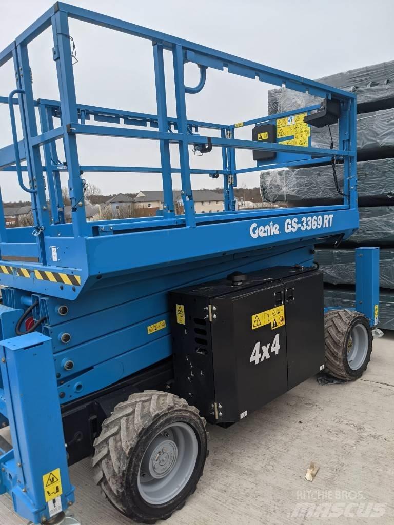 Genie GS 3369 RT Nůžková zvedací plošina