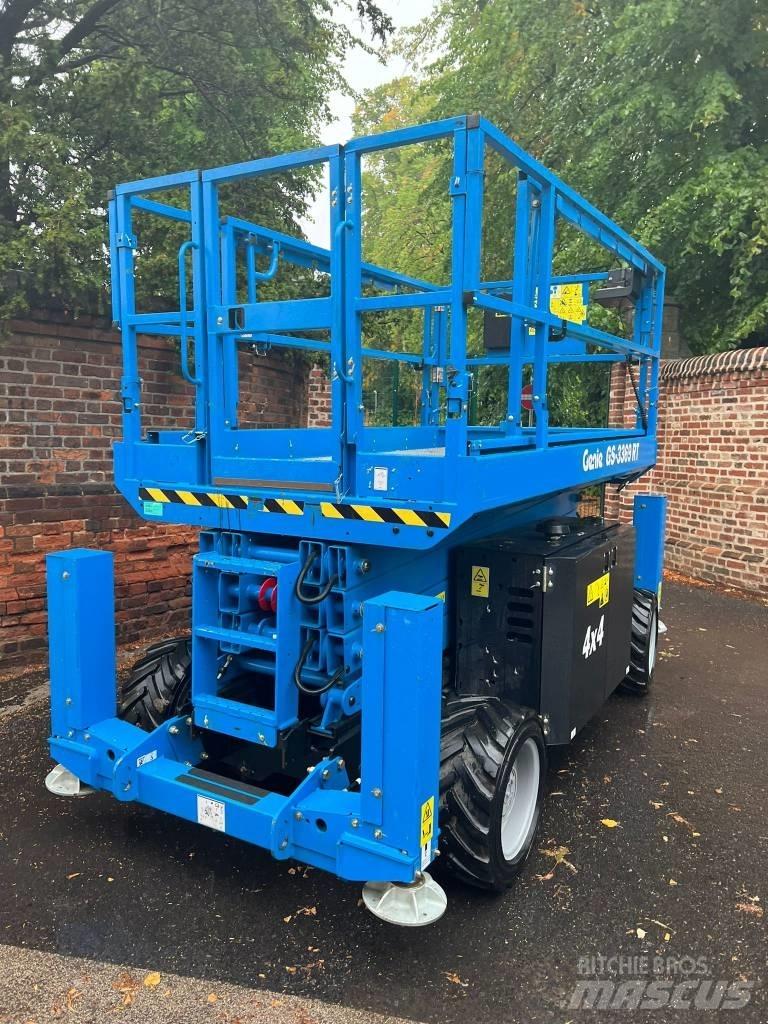 Genie GS 3369 RT Nůžková zvedací plošina